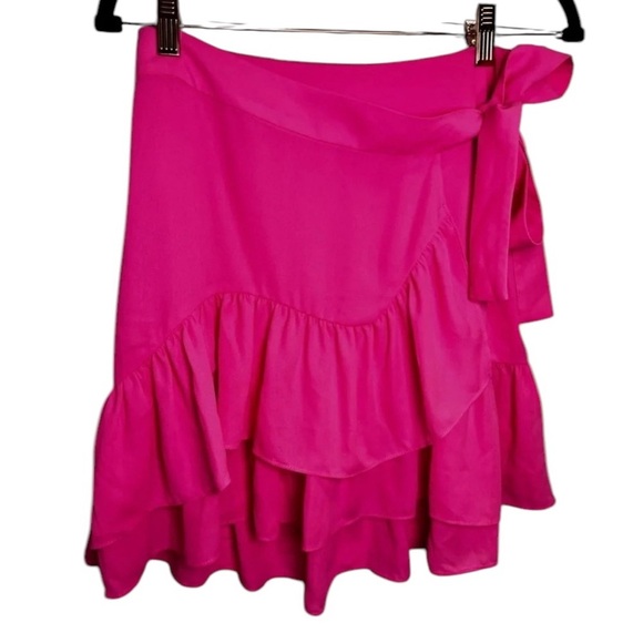 Lilly Pulitzer wrap skirt size 4 in excellent condition - Picture 5 of 7